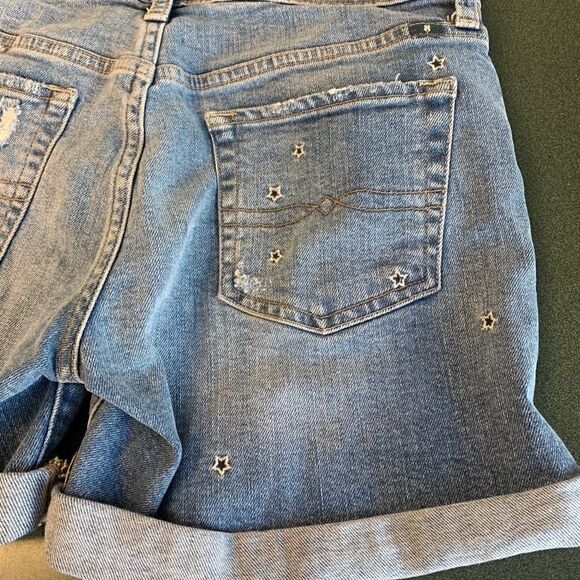 Lucky brand jeans shorts hand crafted w/patches. - Picture 3 of 8